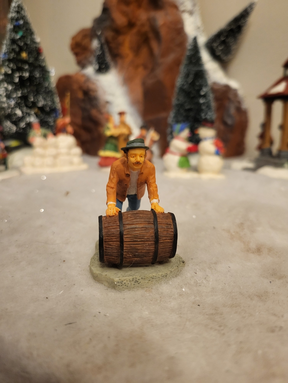 Lemax Village Collection "Pushing Barrel" Figurine #12489 Retired 2001 Vintage